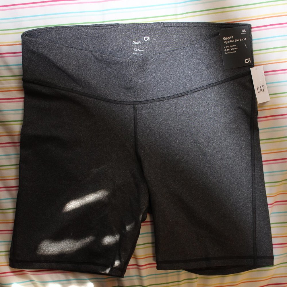 GapFit High Rise Bike Shorts Size XL